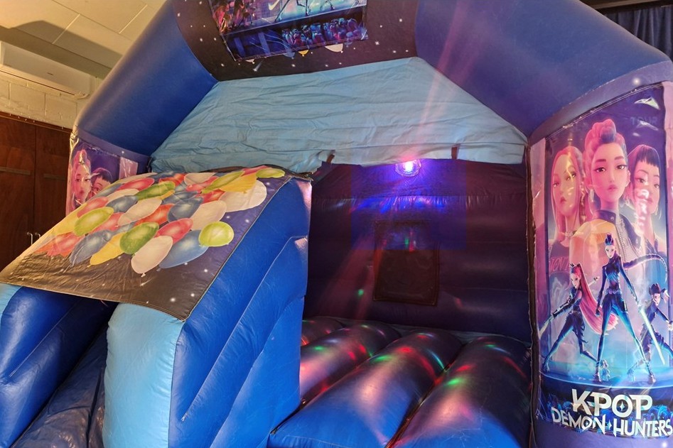 Kpop disco Bouncy castle