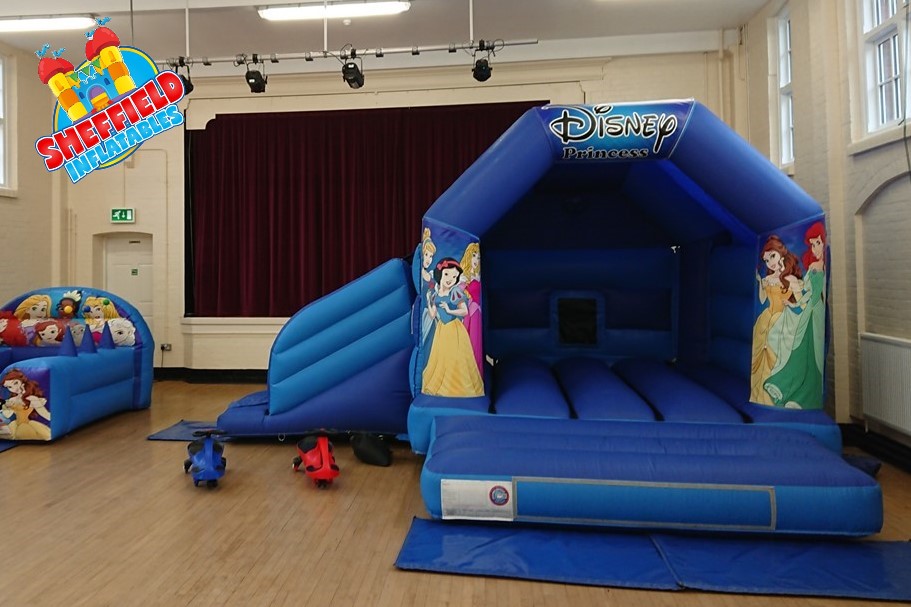 Girls bouncy castle hire in Sheffield