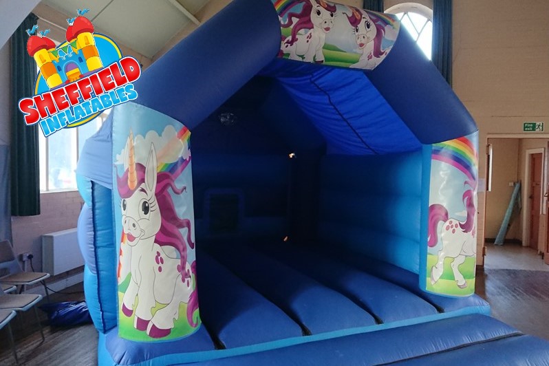 a picture of the medium unicorn bouncy castle