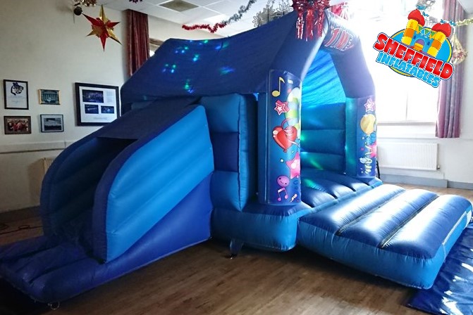 Image of the side of the party bouncy castle combo